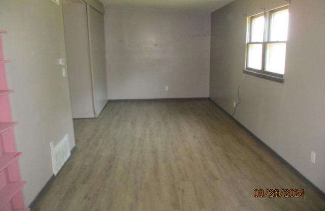 Charming 1-Bedroom Apartment in a Quaint Small Town! photos photos