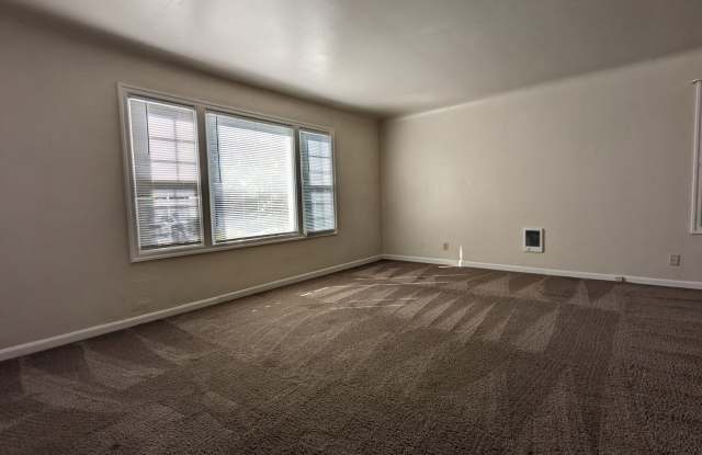 Nice 2 bed/1 bath located in the Whiteaker district photos photos