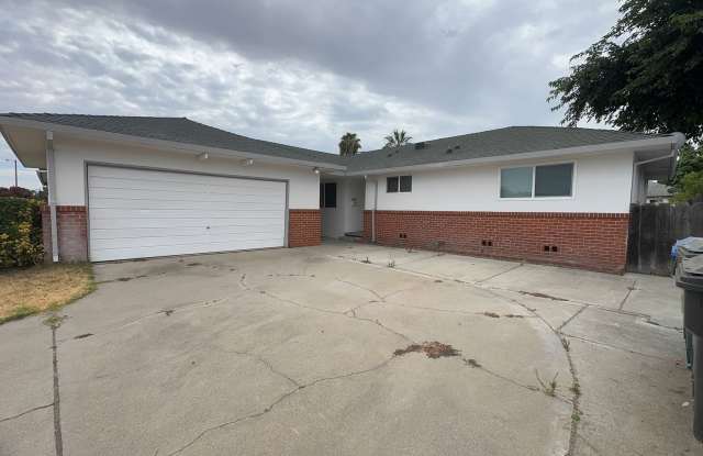 Manteca Home - 3 bedroom 1.5 bathroom photos photos