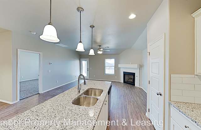 17657 MacArthur Park Drive Gallery 4