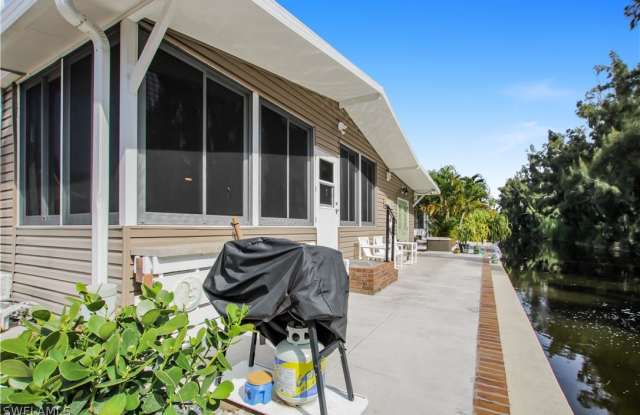 7204 Drum Drive - 7204 Drum Drive, St. James City, FL 33956