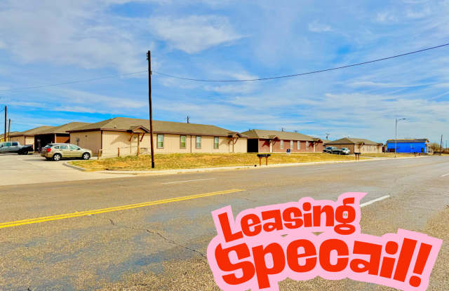 Leasing Special** MOVE IN READY! *$0 Deposit for Qualifying Applicants* photos photos