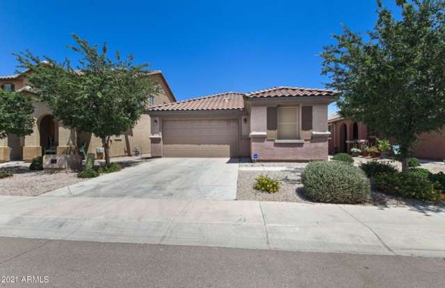 Gorgeous 3 bedroom, 2 bath plus a den on a premium view lot! Gallery 3