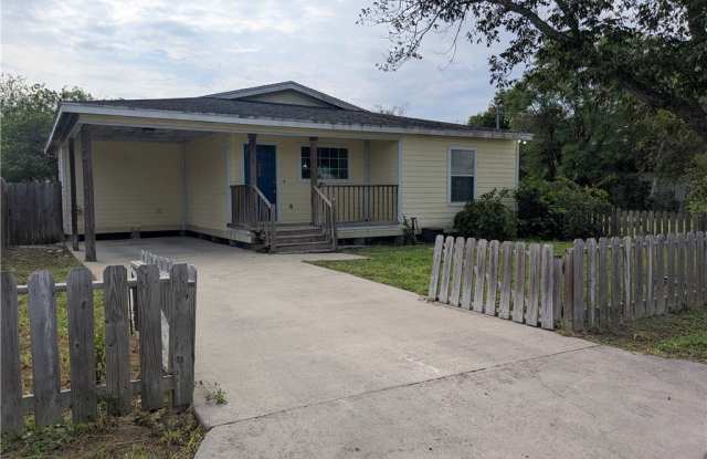 718 Seabreeze Street Gallery 1