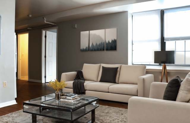 Lovell Apartments Gallery 3