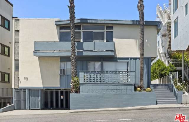 929 N San Vicente Blvd Gallery 1