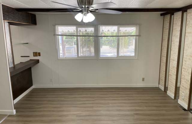 2073 W 1425 N Gallery 4