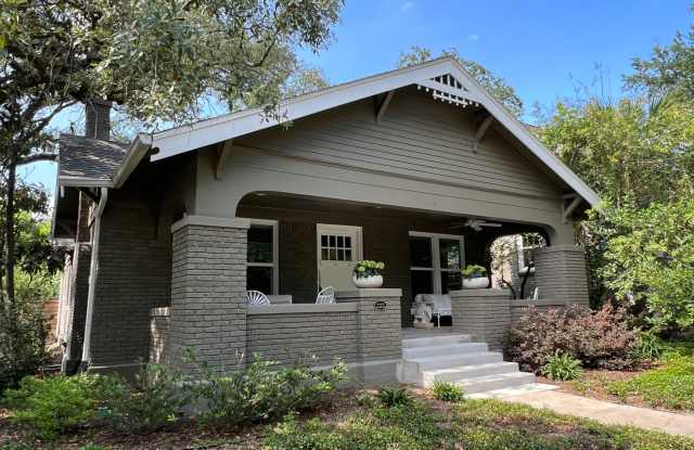 Elegant 3/1 Bungalow across the street from The Menil Gallery! - 1540 Sul Ross Street, Houston, TX 77006