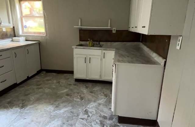 2 Bedroom 1.5 Bath Gallery 1