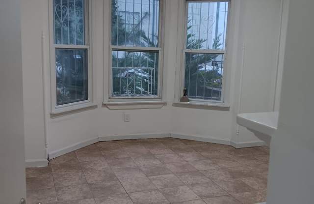 Beautiful two bedroom apartment in Newark photos photos