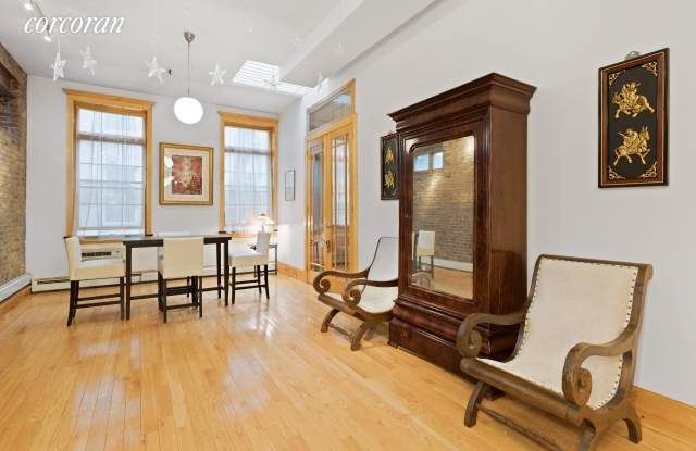 330 Pearl Street Gallery 3