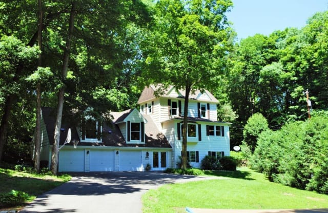 2870 Gale Road - 2870 Gale Road, Woodland, MN 55391