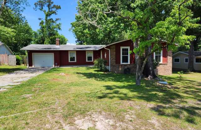 105 Briarwood Court photos photos