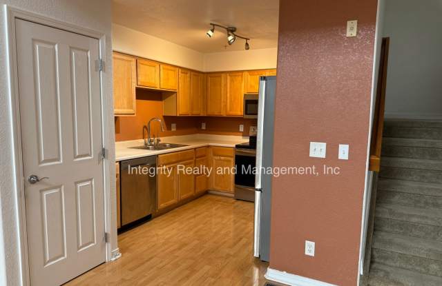 3 Bed/2 Bath, 2192 sqft - 23501 E Alamo Pl Unit C Aurora, CO 80016 Gallery 4
