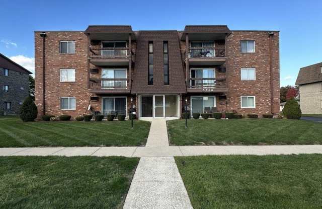 5728 128th Street - 5728 West 128th Street, Crestwood, IL 60418 5728 128th Street - 5728 West 128th Street, Crestwood, IL 60418