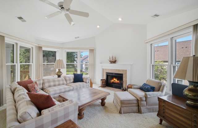326 Satinwood Court N Gallery 2