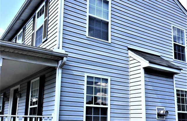 7136 Lake Caroline Dr Gallery 2