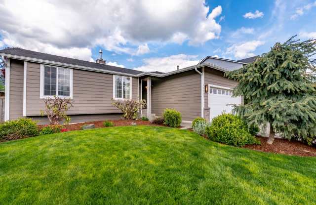 4-Bedroom, 2-Bathroom Rambler with Beautiful Features and Mountain Views! photos photos