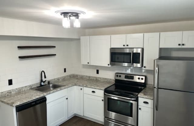 123 South Oak Avenue - 123 South Oak Avenue, Mount Ephraim, NJ 08059