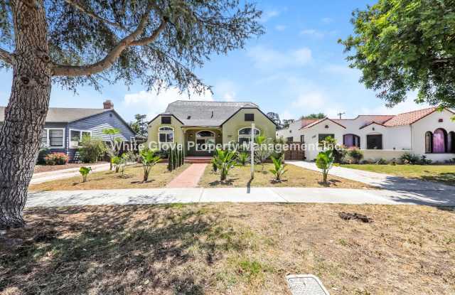 3 Bedroom Santa Ana Home photos photos