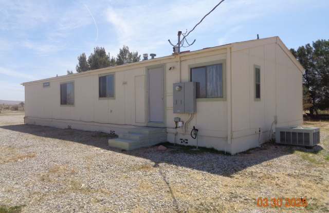 Country Living 3 bedroom 2 bathroom offering 1344 sq. ft. Gallery 3
