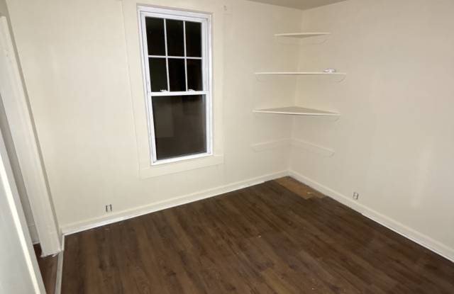 17 Bates St - A Gallery 2