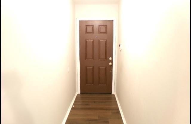 3915 St. James Court Gallery 4