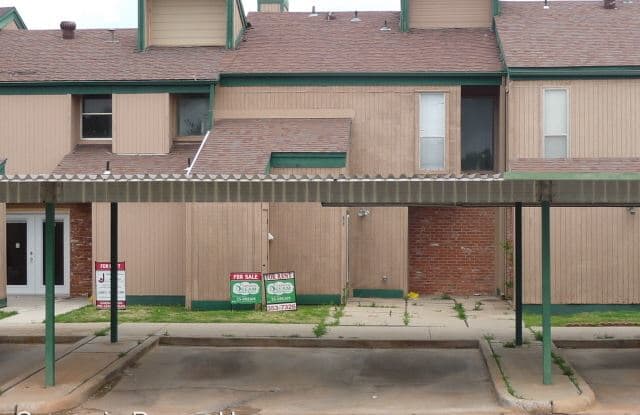 7003 SW Green Terrace Blvd. Unit 14 - 7003 Southwest Green Terrace Boulevard, Lawton, OK 73505