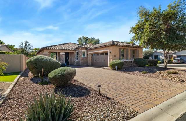 14479 W Desert Flower Dr - 14479 West Desert Flower Drive, Goodyear, AZ 85395