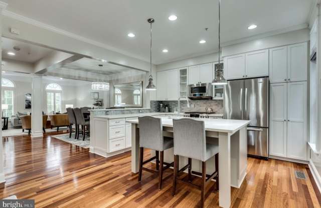 820 W GLEBE Road photos photos