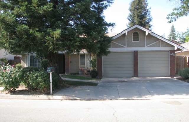 1916 E Quincy - 1916 East Quincy Avenue, Fresno, CA 93720