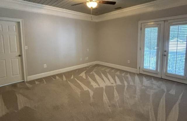 568 Hammock Avenue Gallery 3