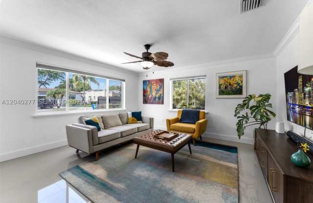 2131 SW 17th St photos photos