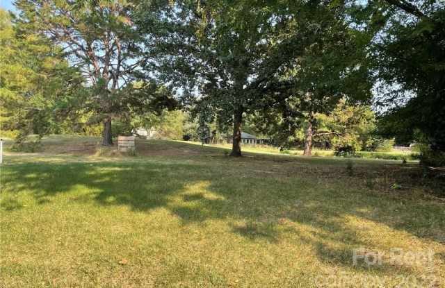 8231 Golf Ridge Drive Gallery 3