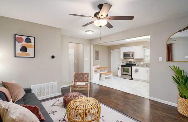 305 Laurelwood Drive Gallery 3