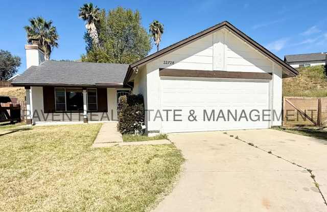 Cul-de-sac home photos photos