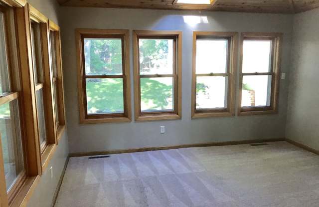 7565 Orchid Lane Gallery 4