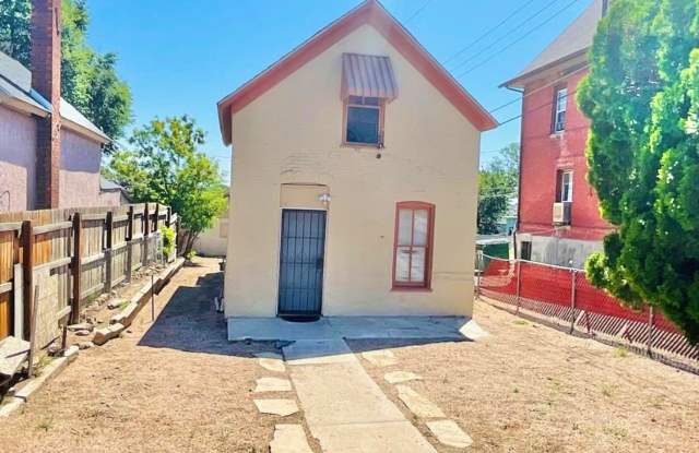 Charming 3 bed 1 bath 2 garage house in Pueblo $1600 photos photos