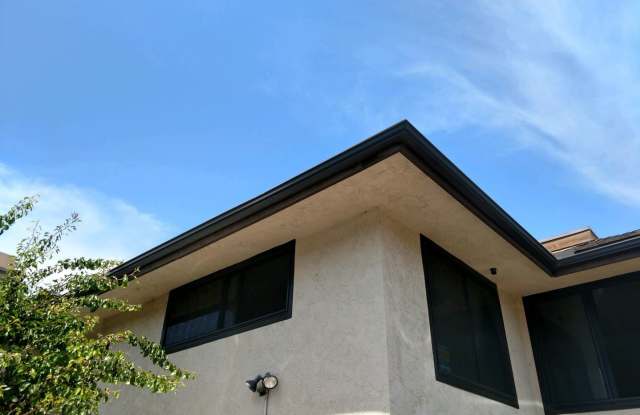 3831 Nipoma Place Gallery 3