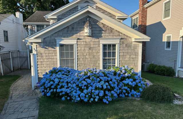 57 Mohican Road East Gallery 3