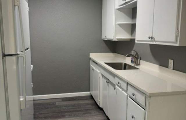 Cozy 1bd/1bth Apartment Available! Gallery 4
