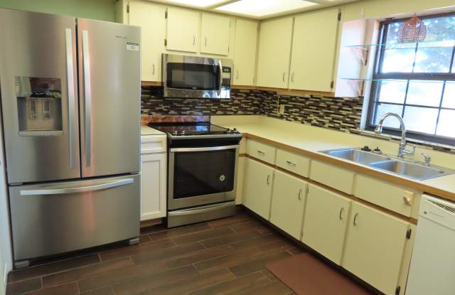 1506 S Pointe Dr photos photos