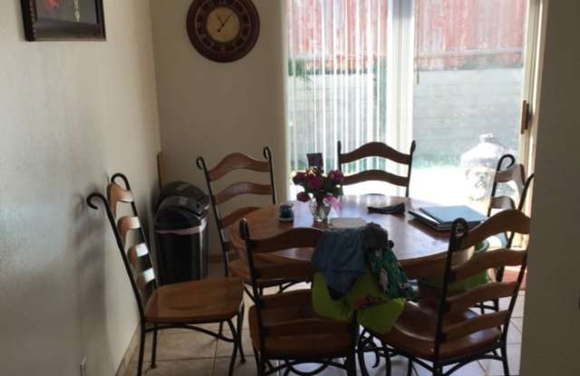 8737 Redbud Ct Gallery 2