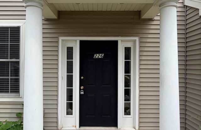 226 SPRINGMONT Drive Gallery 1