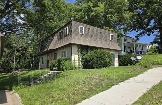 151 3rd Street West - 151 East 3rd Street, Riverside, IA 52327
