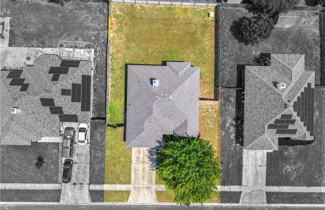 5104 James Loop Gallery 2