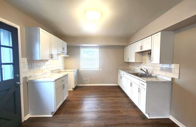 Spacious 4-bedroom, 2-bathroom single-family home - 5817 North 78th Street, Milwaukee, WI 53218