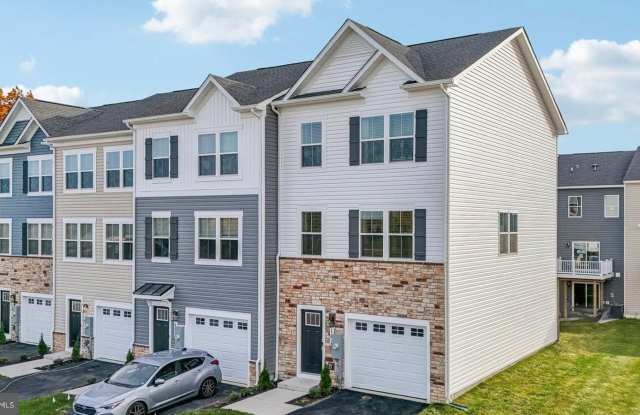 172 MUNSEE CIRCLE photos photos