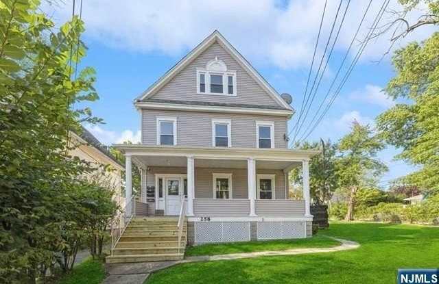258 W Englewood Avenue 3 photos photos