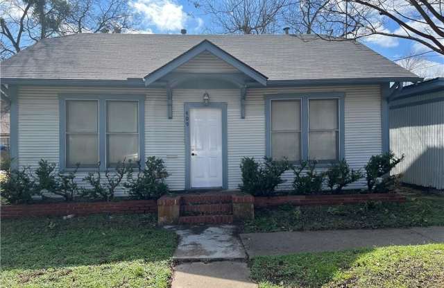 409 Homestead photos photos